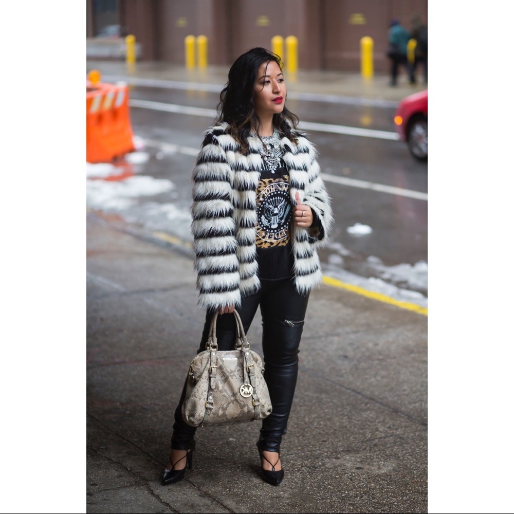 INC International Concepts Faux Fur Jacket/ White, Black, Gray Design/Size M